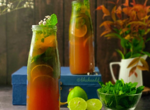 A picture of Mint lemon orange Iced tea.