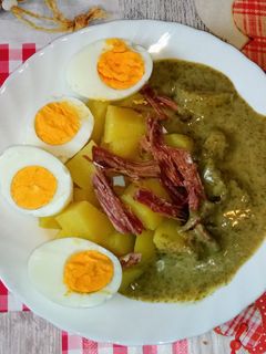 Sóska mártás tojással és krumplival recept fotója
