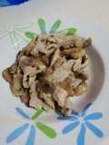 Straccetti di vitello con funghi trifolati