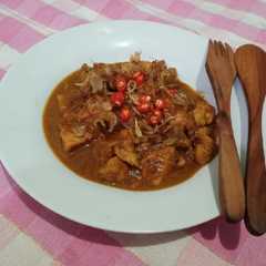 A picture of Sate ayam goreng..