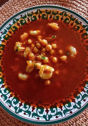 Una foto de Garbanzos con Langostinos! 🦐🍲👌
