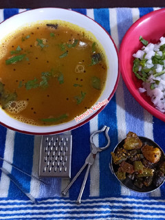 તુવેર ની ગુજરાતી દાળ (Tuver Gujarati Dal Recipe In Gujarati) રેસીપી મુખ્ય ફોટો