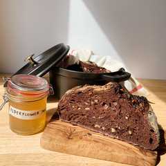 รูปของ Sourdough Chocolate hazelnut raisin brownie rustic bread