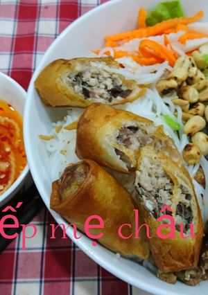 A picture of Bún Thịt Nướng.