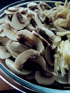 素食鲜菇炒 的食譜成品照片