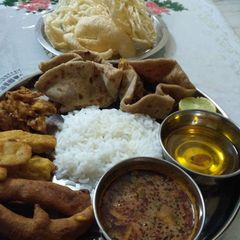 A picture of Special Maharashtraian Thali.