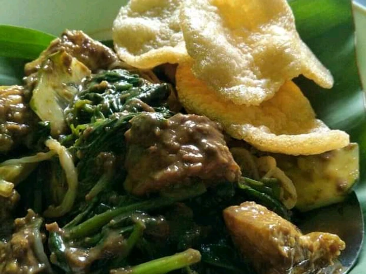 Langkah Mudah untuk Menyiapkan Resep Rujak Petis/Cingur yang Lezat Sekali Anti Ribet, Bikin Ngiler