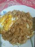 Bihaw goreng telor ceplok(bihun Ketiaw)
