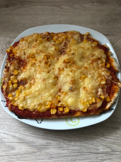 Gluténmentes pizza rizslisztből recept fotója