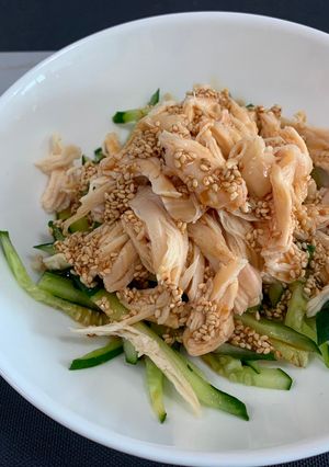 A picture of Bon Bon Chicken.