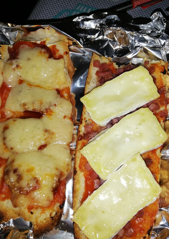 Una foto de Pan pizza