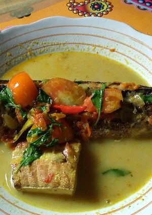 Foto resep Ikan asap masak kuning