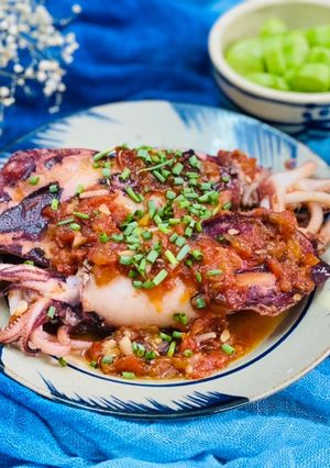Hình của món Mực Nhồi Thịt Sốt Cà Chua.