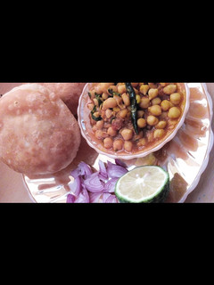 A picture of Chickpeas curry.
