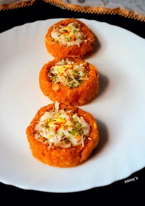 A picture of Kesar Pista Rabdi In Qiwami Seviyan Bowl.