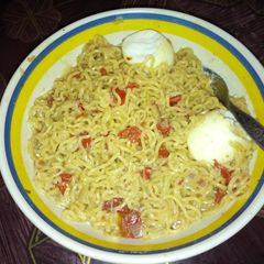 A picture of Noodles.