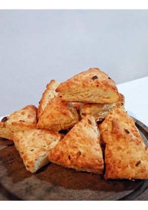 Una foto de Scones fugazzetta 🧀🧅