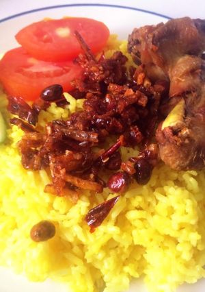 Foto resep Nasi Kuning Rice Cooker