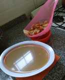 Caldo de cogotes de pollo