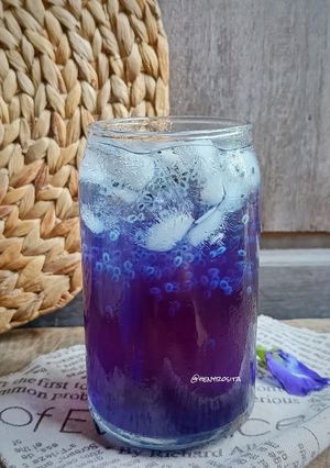 Foto resep Es Bunga Telang Selasih