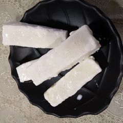A picture of Bread ice-cream.
