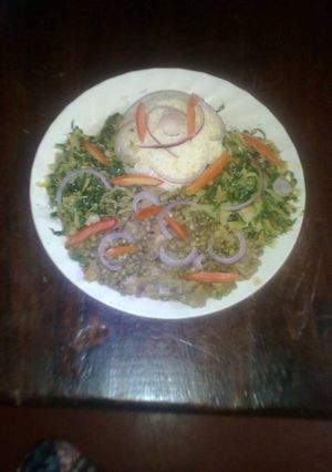 A picture of Pilaff rice with green grams.