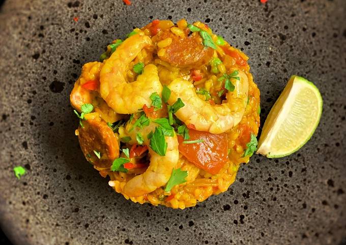 Paella, chicken, chorizo & prawns