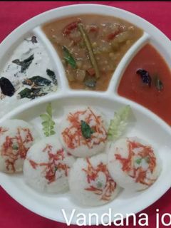 सूजी की इडली रेसिपी मुख्य फोटो