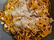 Une photo de spaghettis viande haché