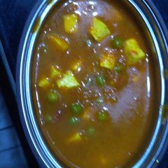 A picture of Matar paneer veg.