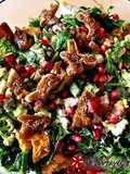 Salad with arugula, pomergranate and honey