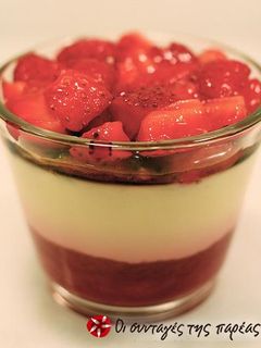 Φωτογραφία της συνταγής Trifle με φράουλες και Lemon Curd