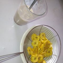 A picture of Plantain chips.