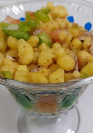 A picture of Instant boondi chat.