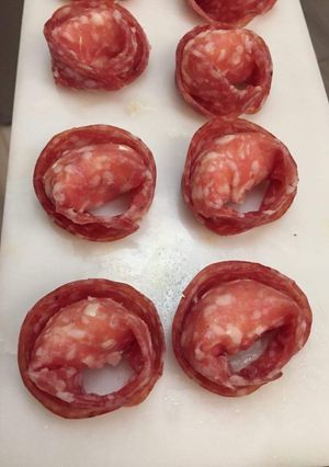 Foto di Tortellini di salame ripieni ai formaggi