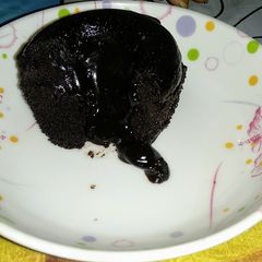 A picture of Chocolava cake (in cocker).