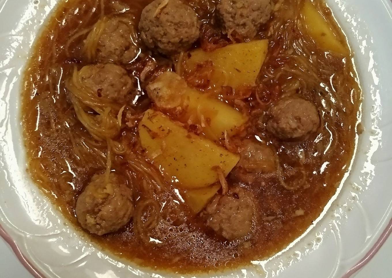 Semur bola bola daging