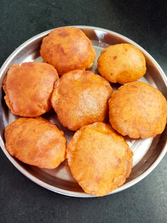 ફરાળી પૂરી (Farali Puri Recipe In Gujarati) રેસીપી મુખ્ય ફોટો