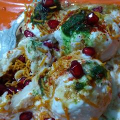 Bread ke instant DAHI BHALLE A picture of Bread ke instant DAHI BHALLE.