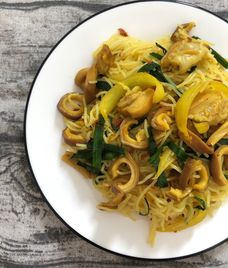 bún lòng xào nghệ