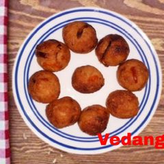 A picture of Schezwan Fried Rice Balls.