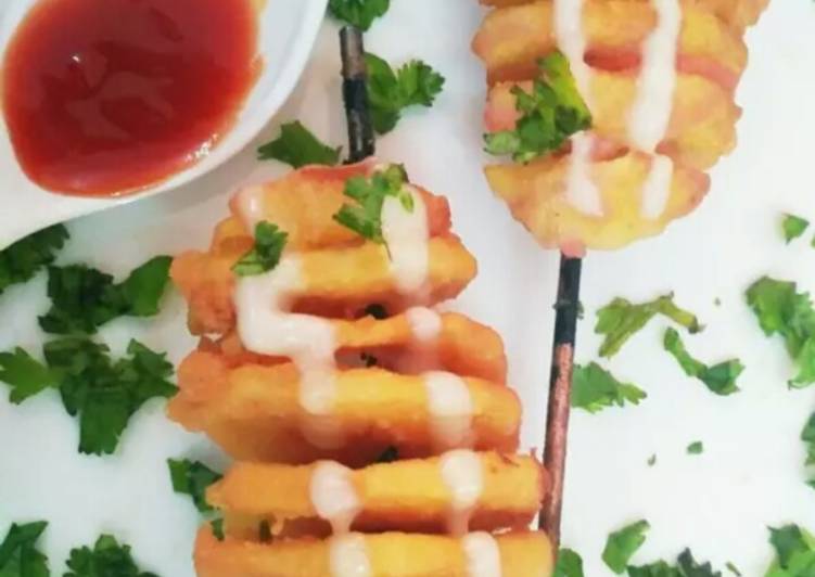 Steps to Prepare Crispy Potato Tornado in 17 Minutes at Home