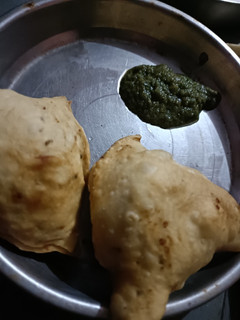 समोसे (samose recipe in Hindi) रेसिपी मुख्य फोटो