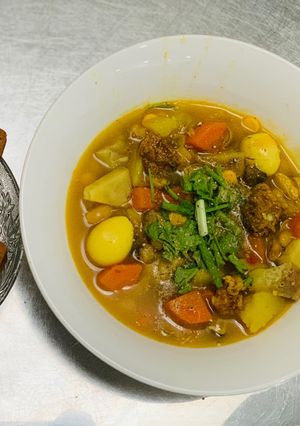 Hình của món Cà ri xương heo.