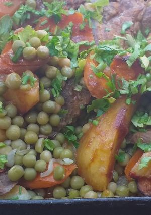 Una foto de Estofado de capón al horno