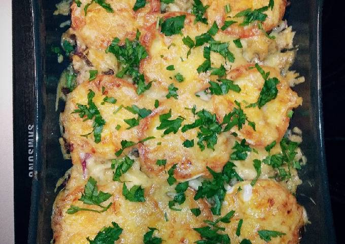 Картофельная запеканка с фаршем и грибами "Сытный Ужин"