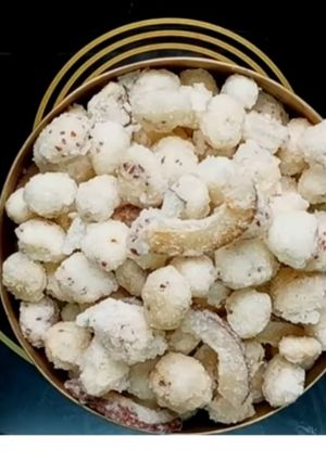 A picture of Makhana pag.