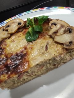 Una foto de Quiche pollo, bacon y champiñones 🍗🥓🍄