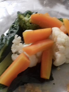 Una foto de Acelga Veganas con verduras ahumadas las correa