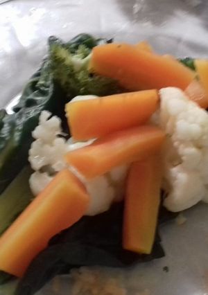 Una foto de Acelga Veganas con verduras ahumadas las correa